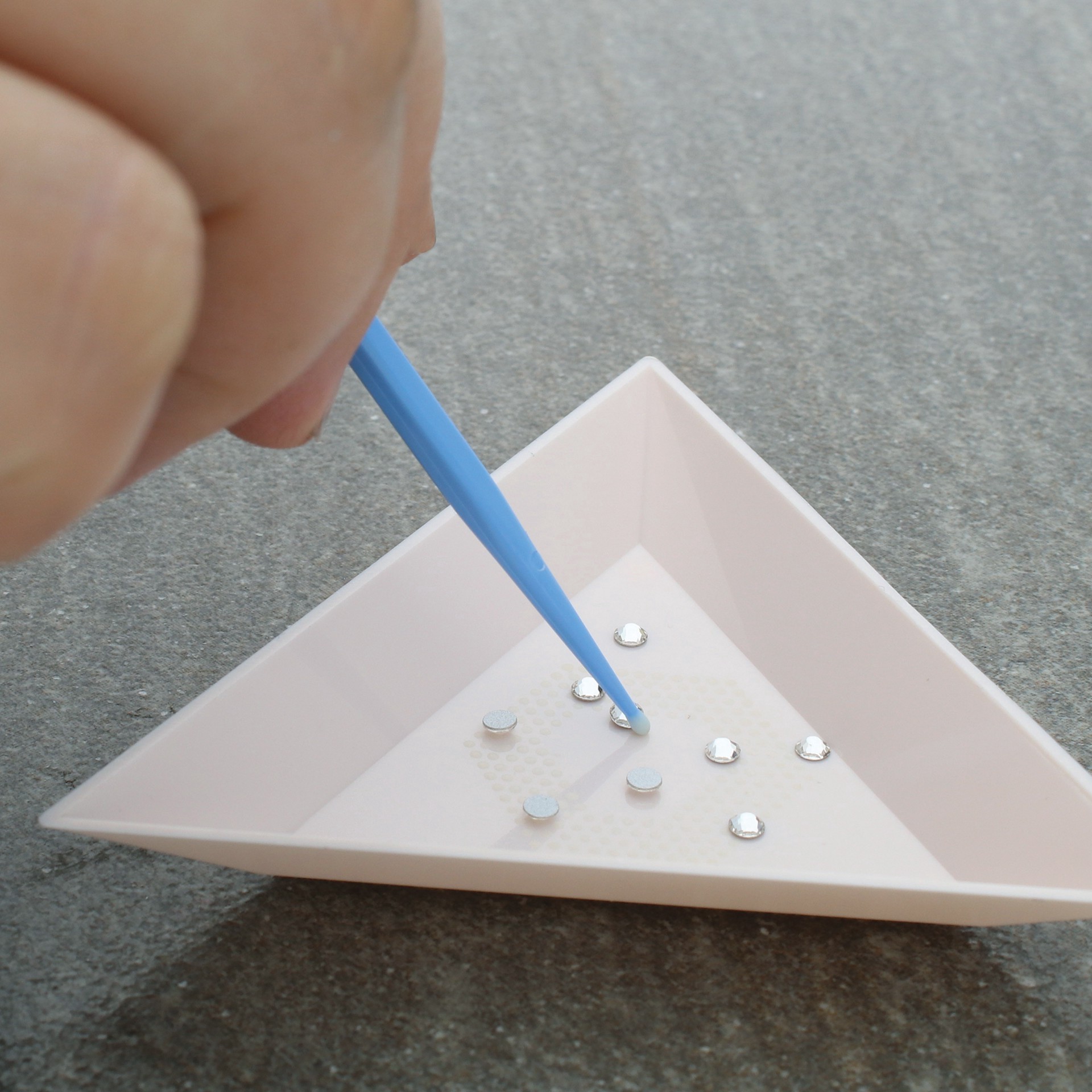 slide 2 of 5, The Beadsmith Crystalfx Magical Tray, 3 in