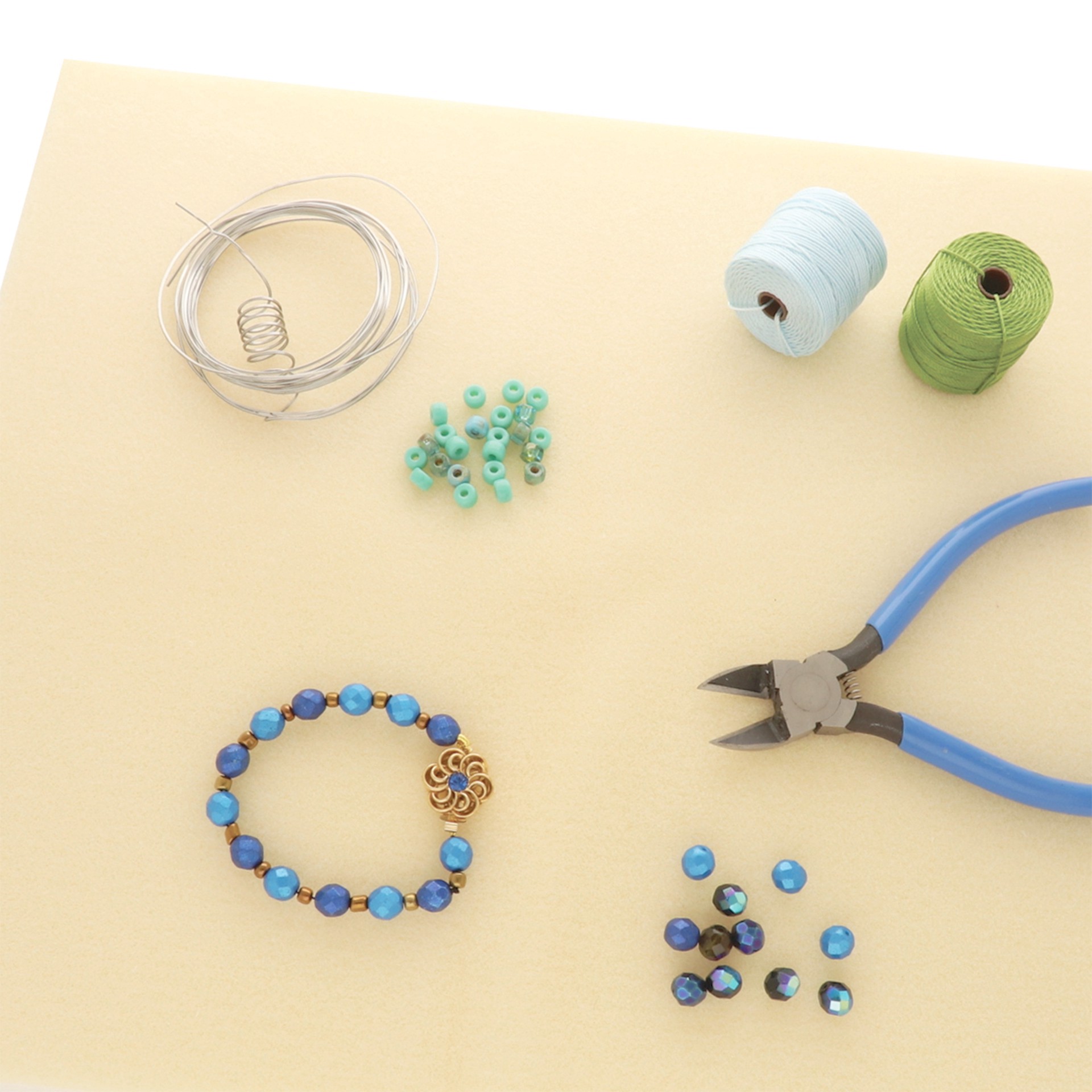 slide 4 of 6, The Beadsmith Basic Elements 11" X 14" Silicone & Fabric Craft Mat Set, 11 in x 14 in