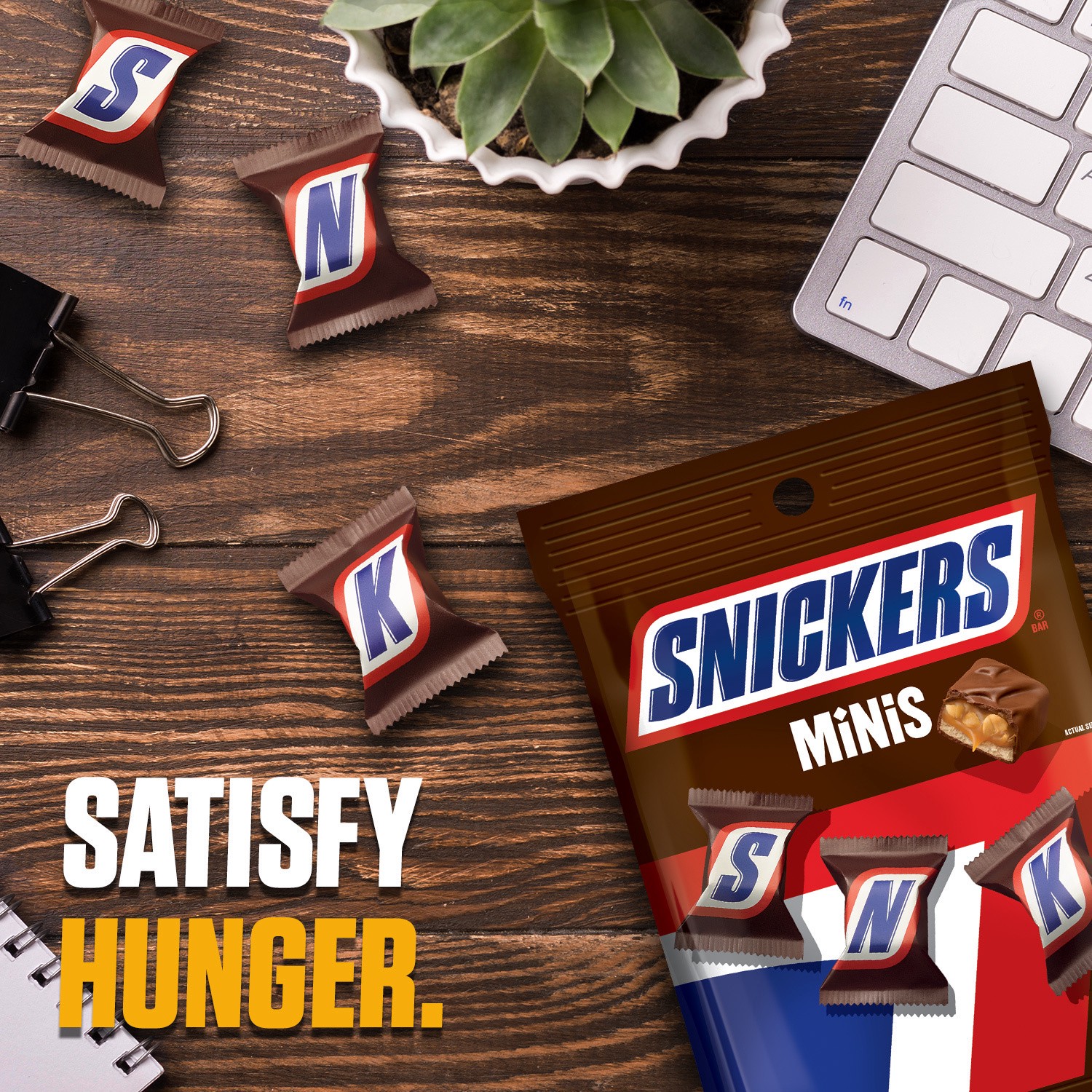 slide 2 of 8, SNICKERS Minis Size Chocolate Candy Bars, 2.86 oz. Bag, 2.86 oz