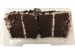 Bakery Fresh Goodness Cookies N Creme Cake Slice