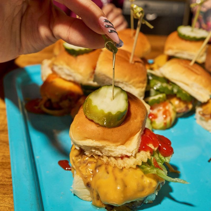 slide 4 of 7, Grillo Pickles Clssc Dill,