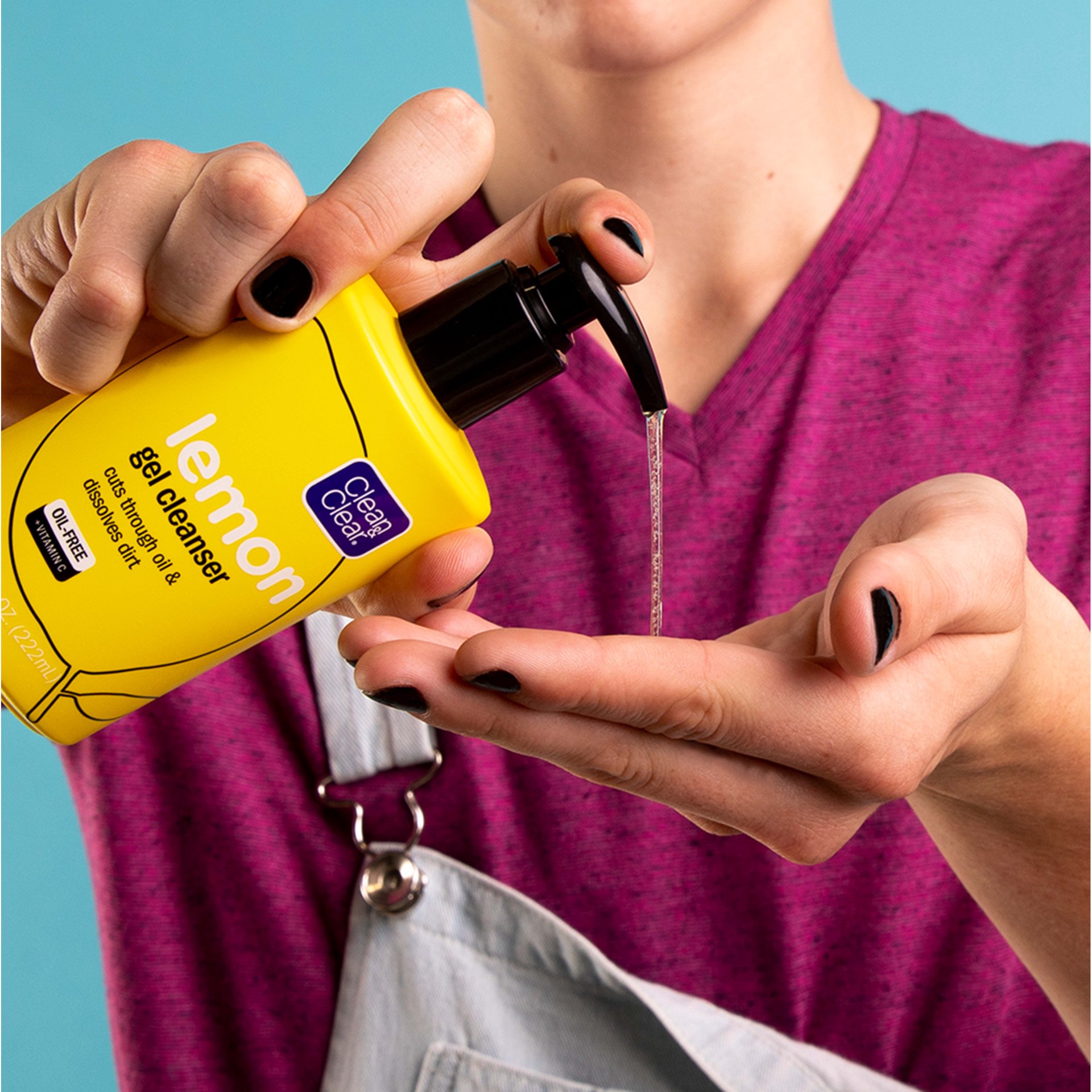 slide 3 of 5, Clean & Clear Brightening Gel Facial Cleanser with Vitamin C, Lemon Extract & Glycerin, Oil-Free Daily Cleansing Face Wash Gel to Brighten Skin, Cleanse Oil & Dissolve Dirt, 7.5 oz, 7.50 fl oz