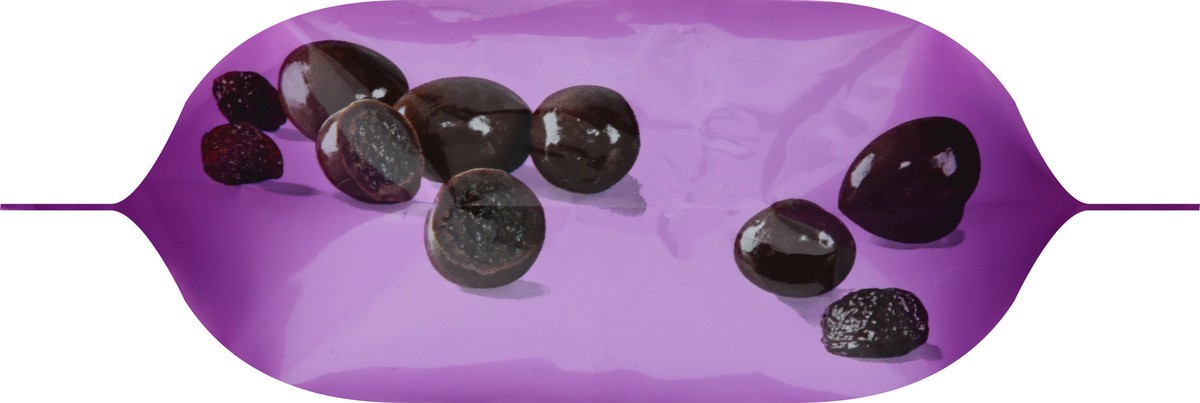 slide 3 of 9, Harris Teeter Choc Covered Raisins, 1 ct