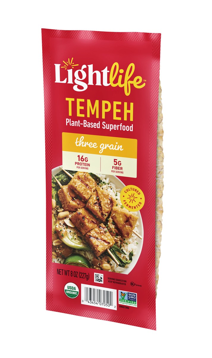 slide 7 of 7, Lightlife Tempeh, 8 oz