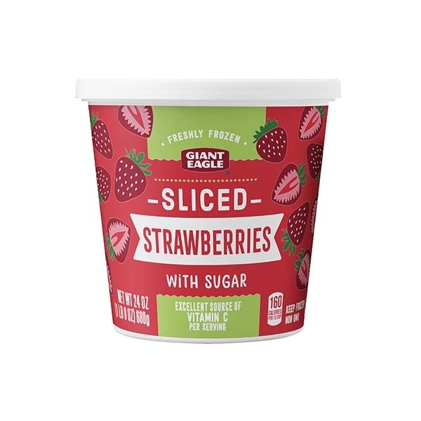 slide 1 of 1, Giant Eagle Sliced Strawberries With Sugar, 24 oz