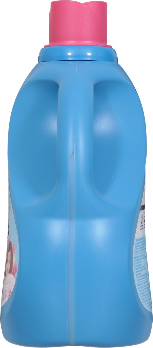 slide 10 of 13, Downy Ultra April Fresh Fabric Conditioner 90 fl oz, 90 fl oz