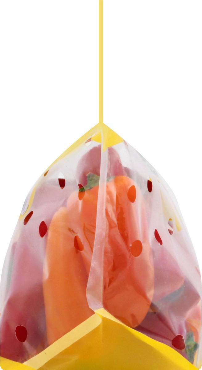 slide 5 of 11, NatureSweet Peppers Bell Peppers Mini Assorted Mix Pack With Red Yellow And Orange - 16 Oz, 16 oz