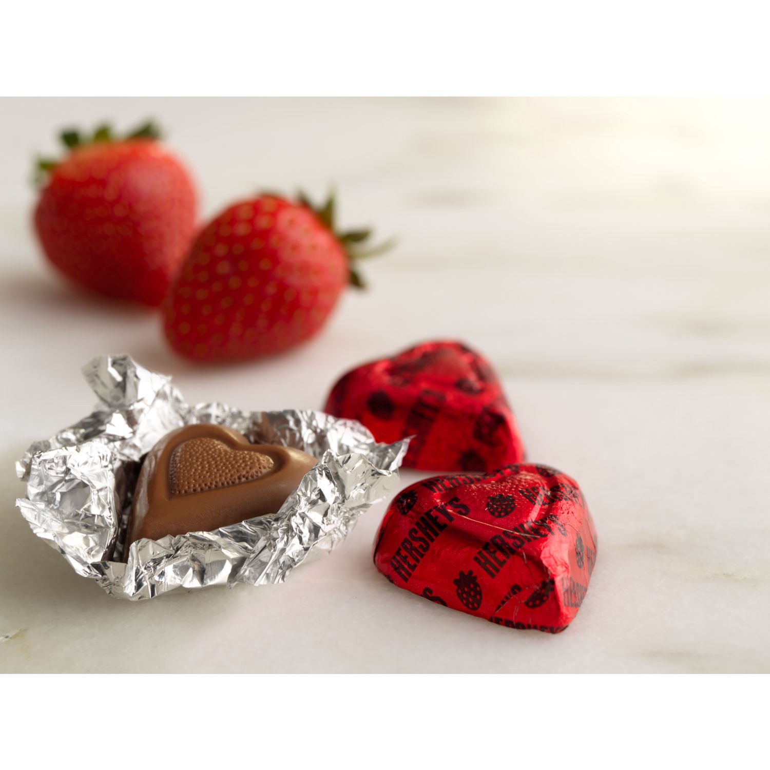 slide 7 of 8, HERSHEY'S Strawberry Creme Flavored Hearts, Valentine's Candy Bag, 8.8 oz, 8.8 oz