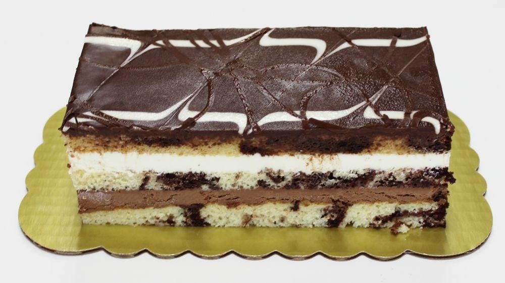 slide 1 of 1, Bakery Fresh Goodness Tuxedo Truffle Mousse Cake, 24 oz