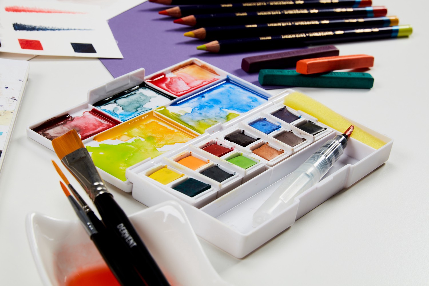 slide 12 of 15, Derwent Inktense Paint Pan Travel Set, 1 ct