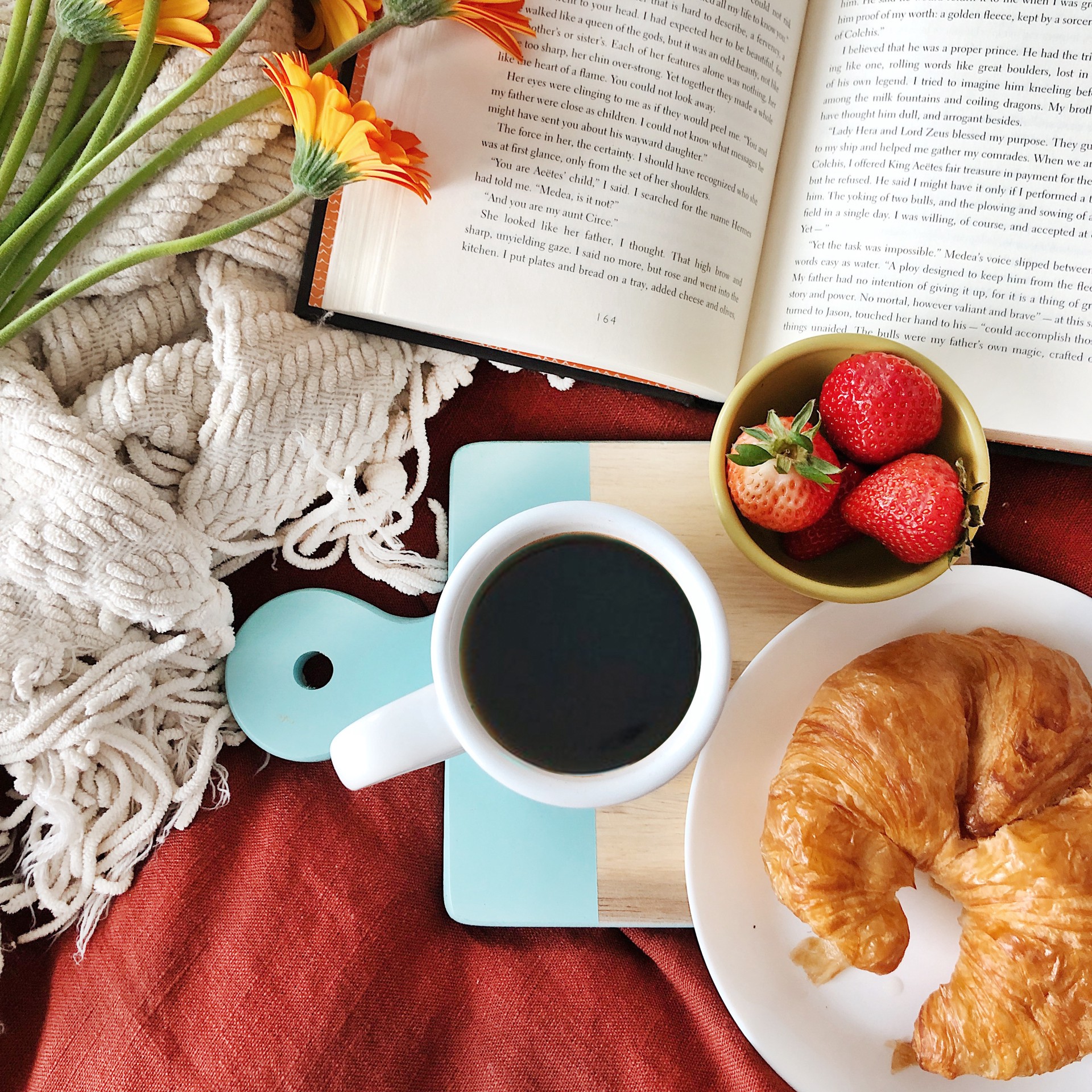 slide 2 of 4, Cameron's Coffee Light Roast Hawaiian Blend Ground Coffee, 10 oz