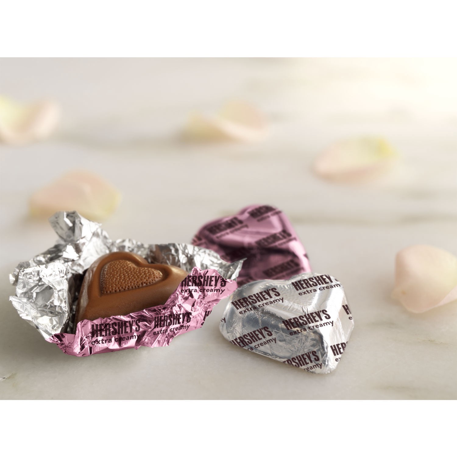 slide 3 of 8, Hershey's Milk Chocolate, Hearts, Extra Creamy, Solid, 9.2 oz
