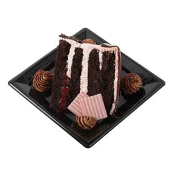 Raley's Strawberry Kiss Cake Slice - 1 pc