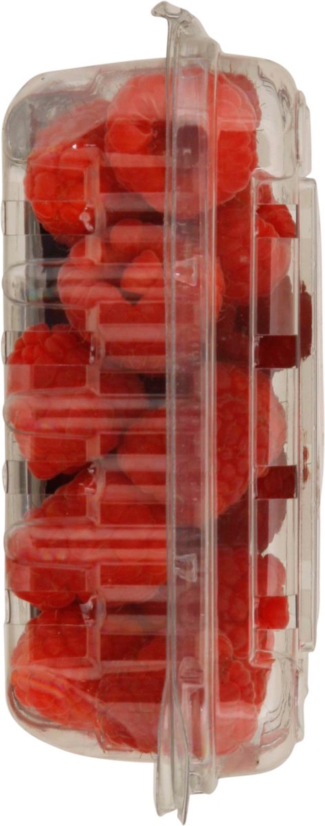 slide 3 of 10, Naturipe Farms Raspberries 6 oz., 6 oz