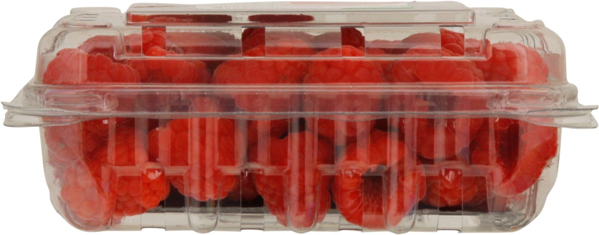 slide 2 of 10, Naturipe Farms Raspberries 6 oz., 6 oz
