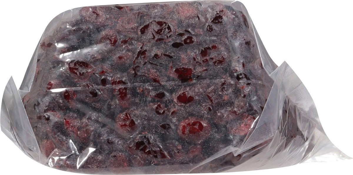 slide 4 of 13, Pf Snacks Cranberries - 30 OZ, 30 oz