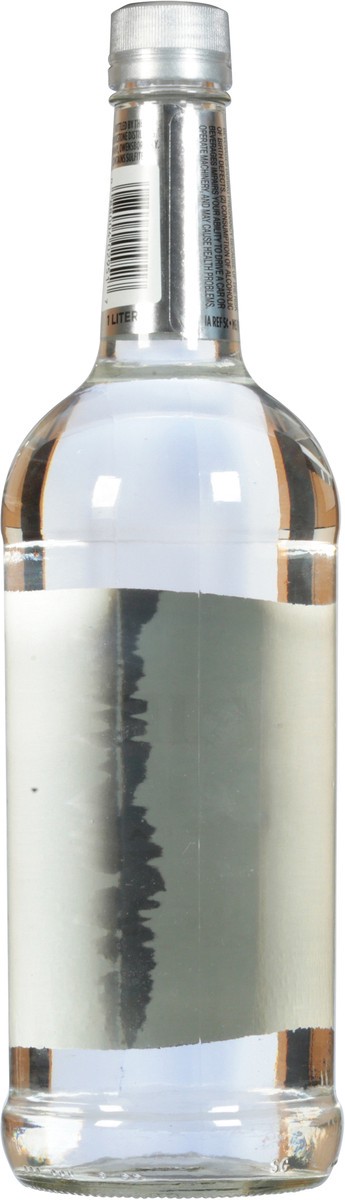slide 5 of 11, Caribe Bay Silver Label Wine, 1 liter