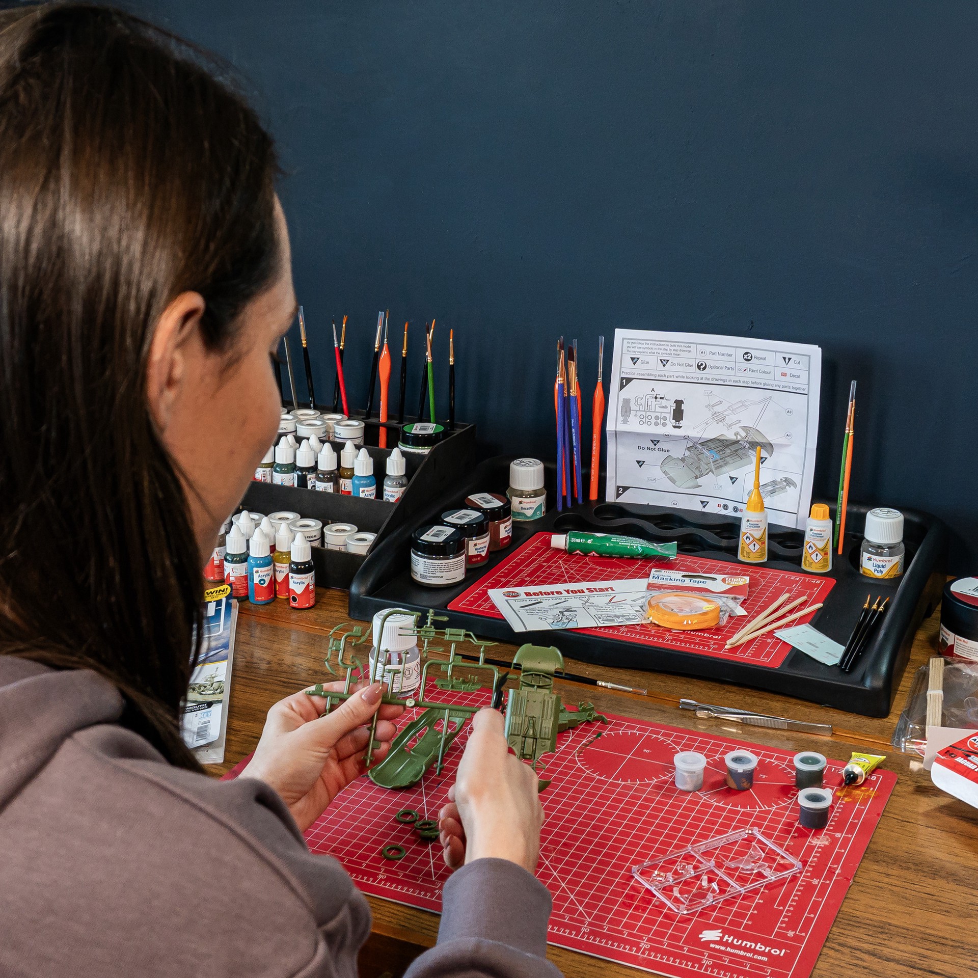 slide 2 of 5, Airfix Jaguar E-Type Starter Set Model Kit, 4.09 in x 1.5 in