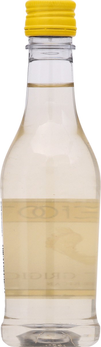 slide 6 of 11, Barefoot White Wine, 187 ml