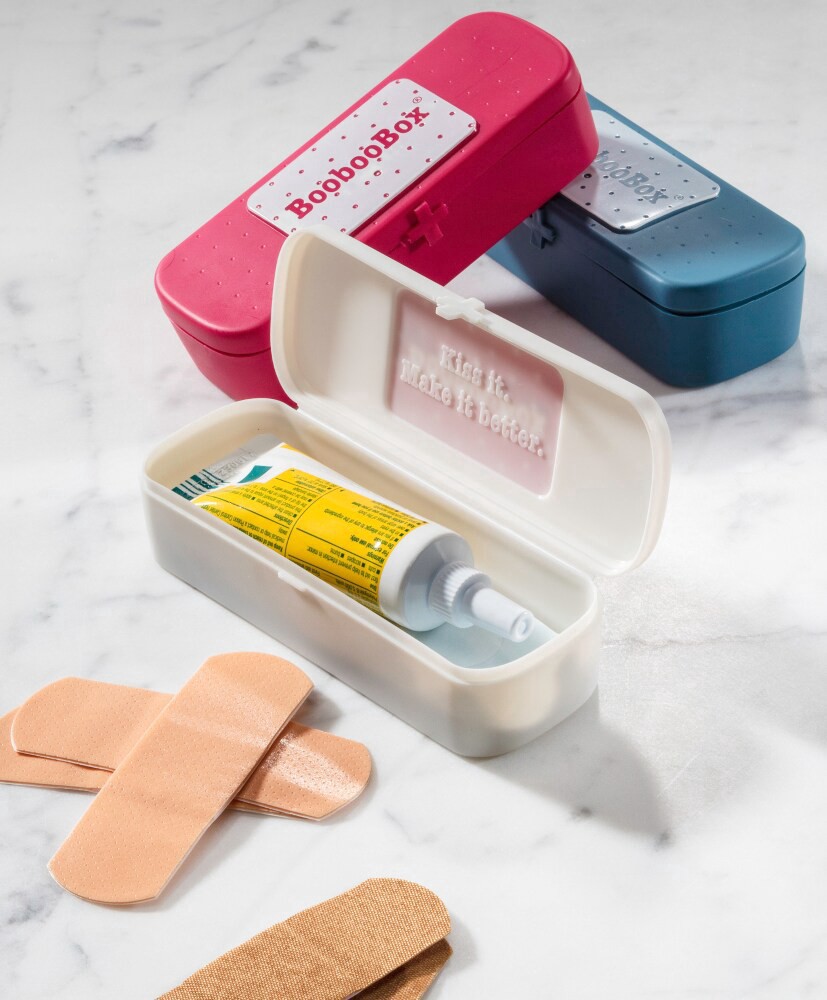 slide 2 of 2, Hutzler Boo Boo Box, 1 ct