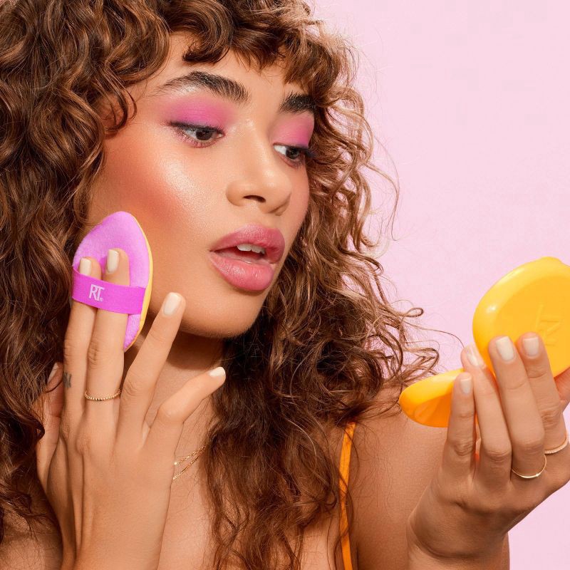 slide 9 of 11, Real Techniques Miracle 2-In-1 Powder Puff + Travel Case, 2 Count, 1 ct