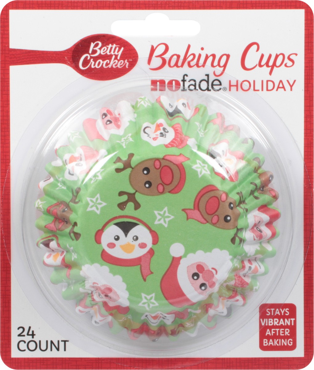 slide 8 of 12, Betty Crocker Christmas Baking Cups, 24 ct