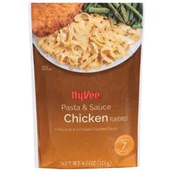 Hy-vee Chicken Fettuccine Pasta In A Chicken Flavored Sauce