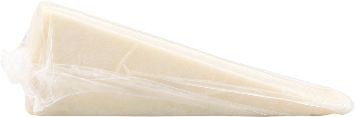 slide 9 of 12, Bashas Asiago Wedge, 8 oz