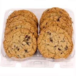 L&B Oatmeal Raisin Cookies