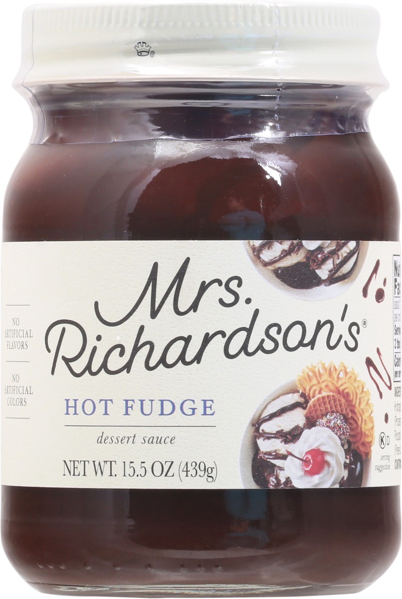 slide 5 of 14, Mrs. Richardson's Hot Fudge Dessert Sauce 15.5 oz, 15.5 oz