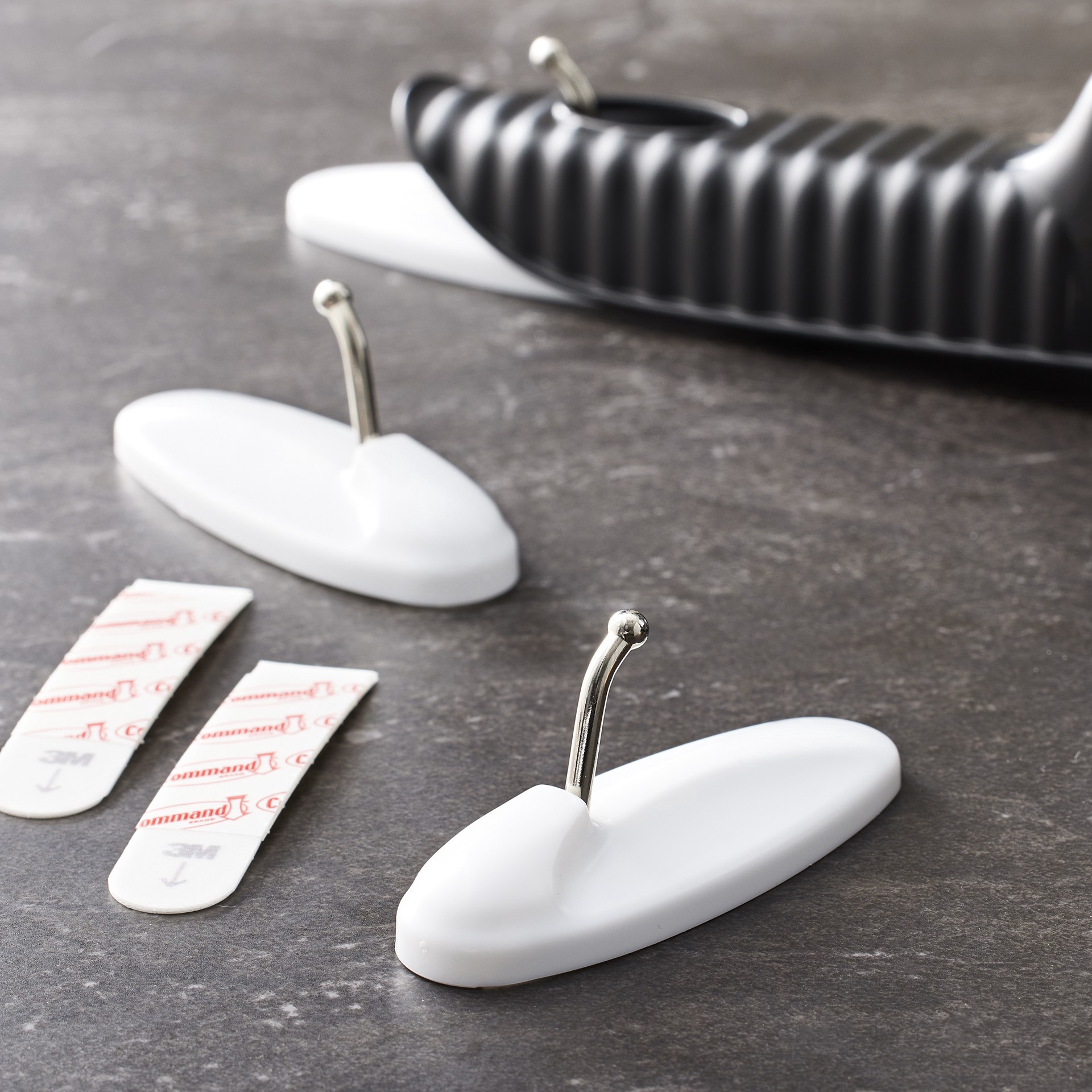 slide 3 of 4, 3m Command Wire Hooks, White, MED