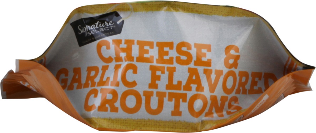 slide 4 of 9, Signature Select Cheese & Garlic Flavored Croutons 5 oz, 5 oz