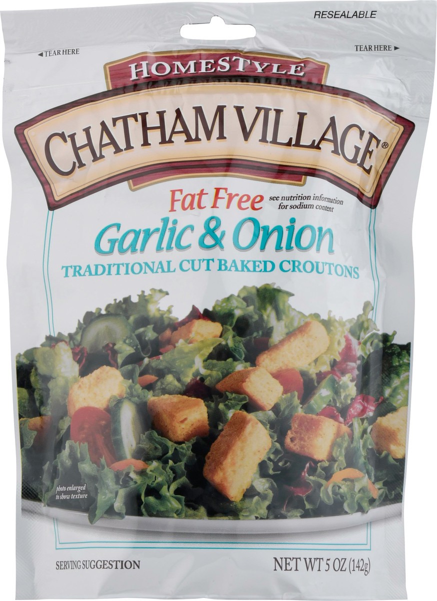 slide 6 of 9, Chatham Village Chattham Village Garlic & Onion Croutons, 5 oz