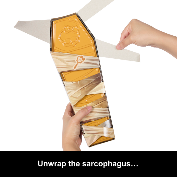 slide 14 of 17, MONSTER HIGH BURIED SECRETS COZY CREEPOVER Assortment, 1 ct