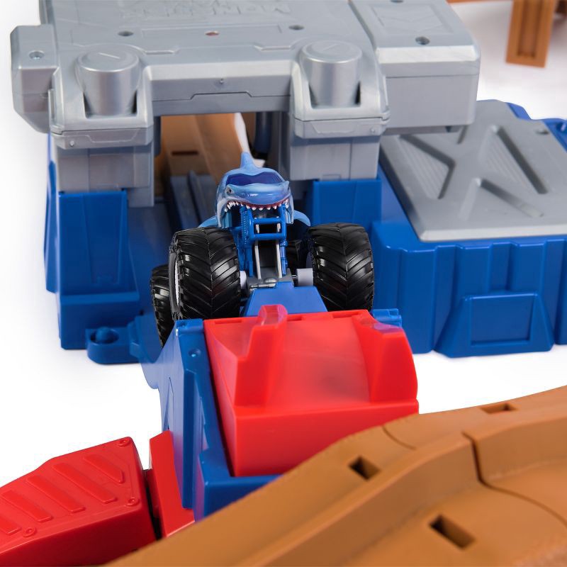 slide 8 of 12, Monster Jam Booster Playset - 1:64 Scale, 1 ct