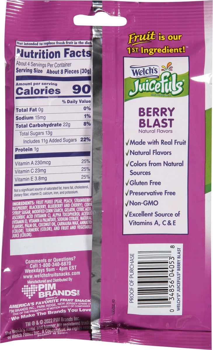 slide 5 of 11, Welch's Juicefuls Berry Blast Fruit Snacks 4oz Peg Bag, 4 oz