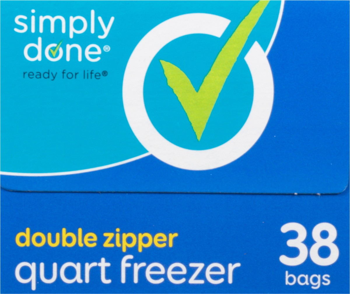 slide 8 of 17, Simply Done Quart Size Double Zipper Freezer Bags 38 ea, 38 ct