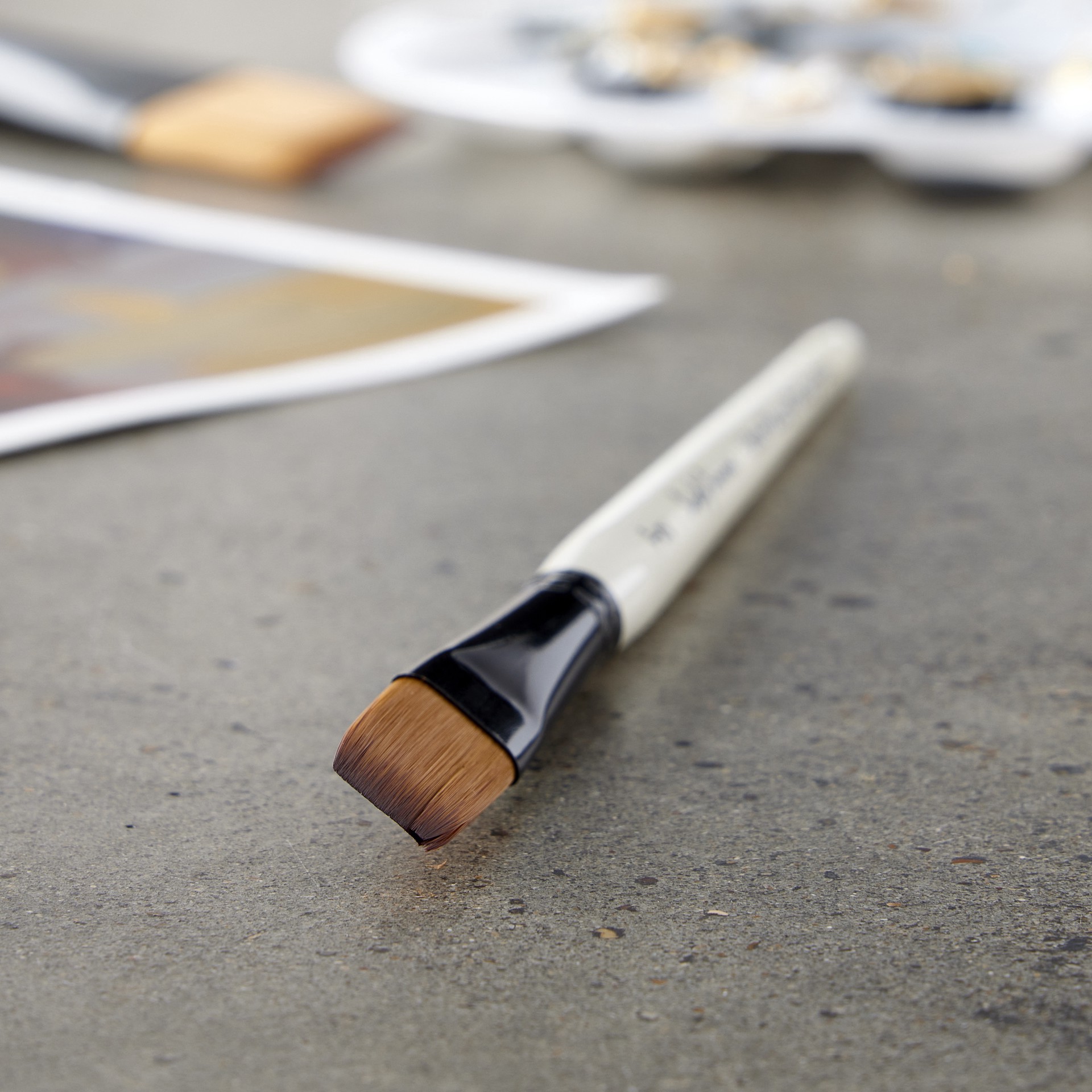 slide 2 of 2, Daler-Rowney Simply Simmons Short Handle One Stroke Brush, 1/2 in