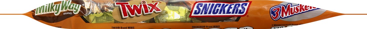 slide 5 of 8, Mixed SNICKERS, TWIX, MILKY WAY & 3 MUSKETEERS, Minis Mix Chocolate Halloween Candy Bag, 10.5 Oz, 10.57 oz