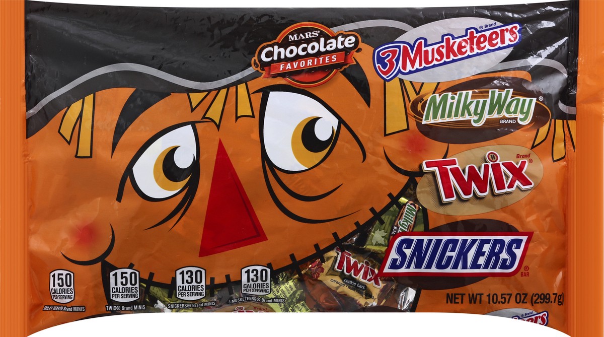 slide 8 of 8, Mixed SNICKERS, TWIX, MILKY WAY & 3 MUSKETEERS, Minis Mix Chocolate Halloween Candy Bag, 10.5 Oz, 10.57 oz