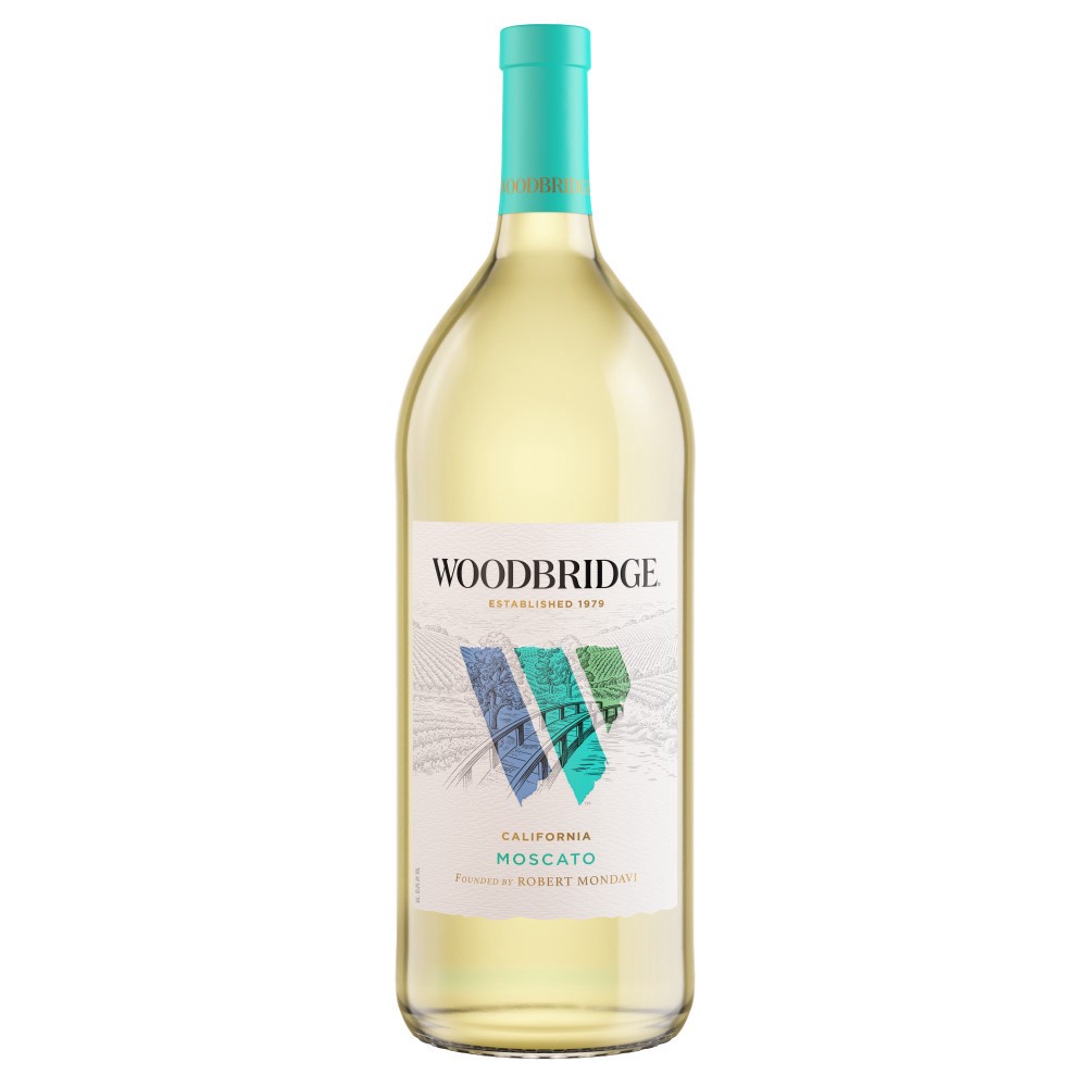 slide 1 of 13, Woodbridge by Robert Mondavi Moscato White Wine, 1.5 L Bottle, 50.72 fl oz