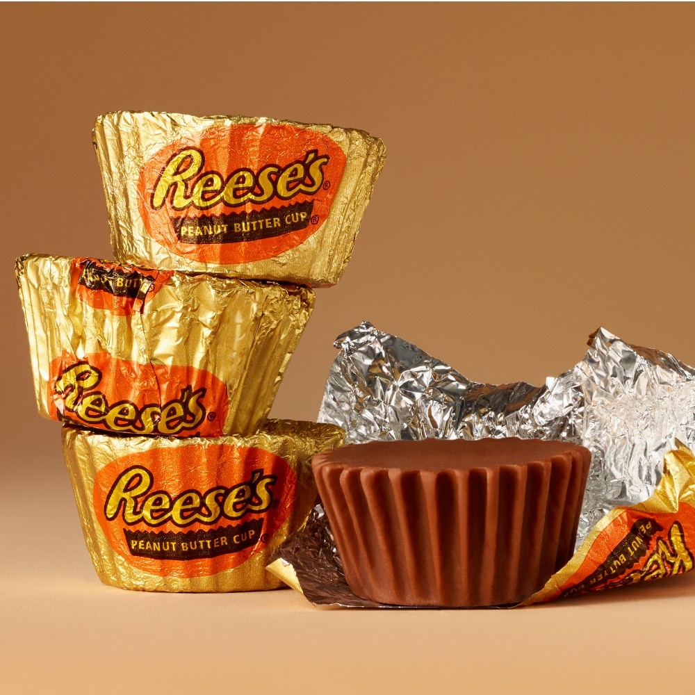 slide 2 of 10, Reese's Peanut Butter Cups Miniatures Candy, 12 oz