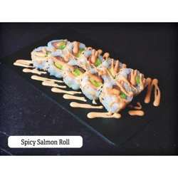 Little Samurais Spicy Salmon Roll