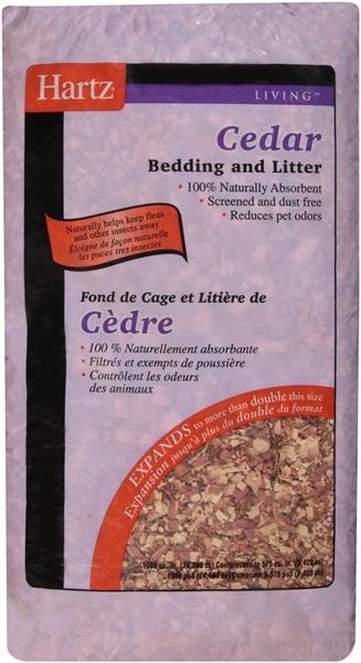 slide 1 of 1, Hartz Living Cedar Bedding and Litter, 1500 cu in