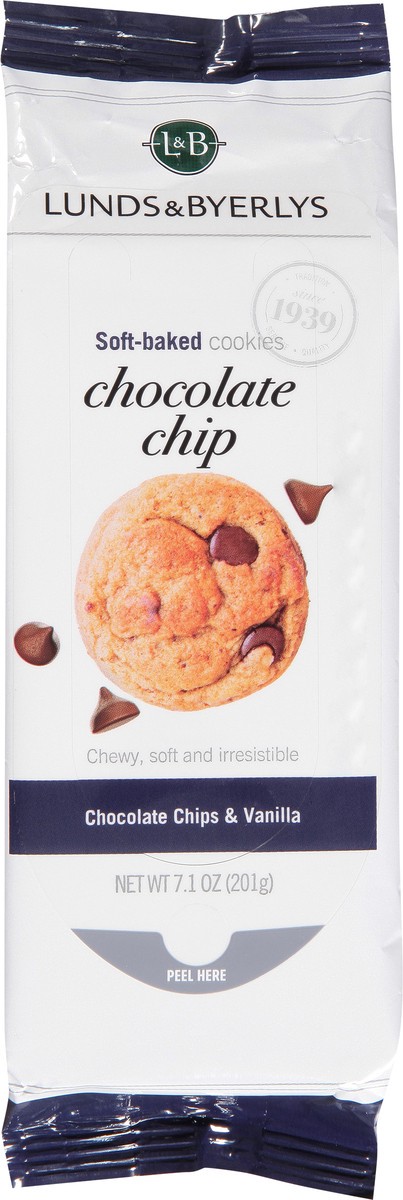 slide 13 of 13, Lunds & Byerlys Soft-Baked Chocolate Chip Cookies 7.1 oz, 7.1 oz