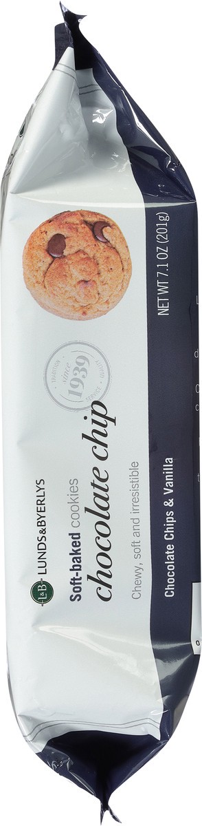 slide 12 of 13, Lunds & Byerlys Soft-Baked Chocolate Chip Cookies 7.1 oz, 7.1 oz