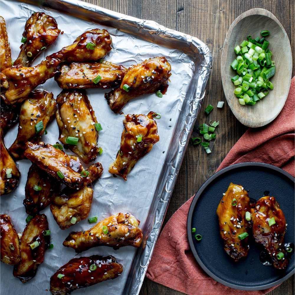 slide 5 of 7, Reynolds Wrap 50 Sq Ft Everyday Strength Nonstick Aluminum Foil 1 ea, 1 ct