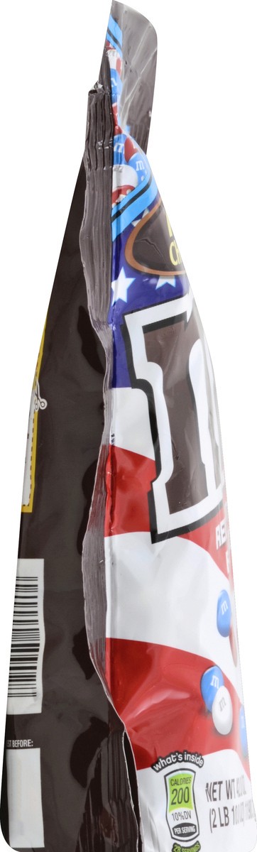 slide 3 of 6, M&M'S Red, White & Blue Patriotic Milk Chocolate Candy, 42-Ounce Party Size Bag, 42 oz