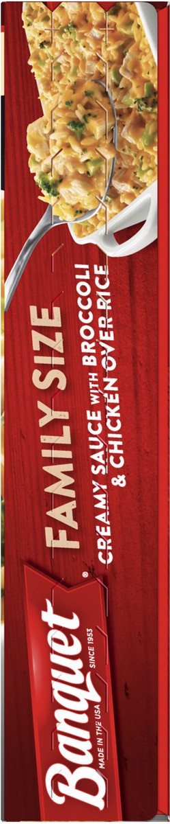 slide 3 of 9, Banquet Family Size Creamy Sauce with Broccoli and Chicken Over Rice, Frozen Meal, 28 OZ, 28 oz