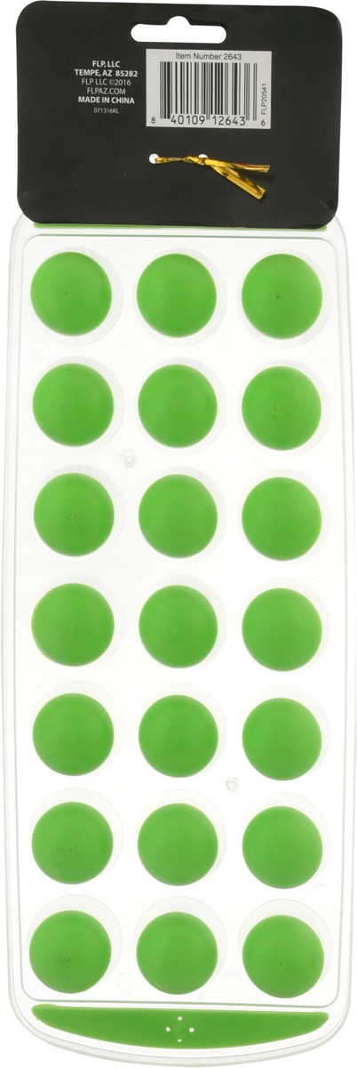 slide 7 of 9, Cook's Kitchen Ice Cube Tray, 1 ct